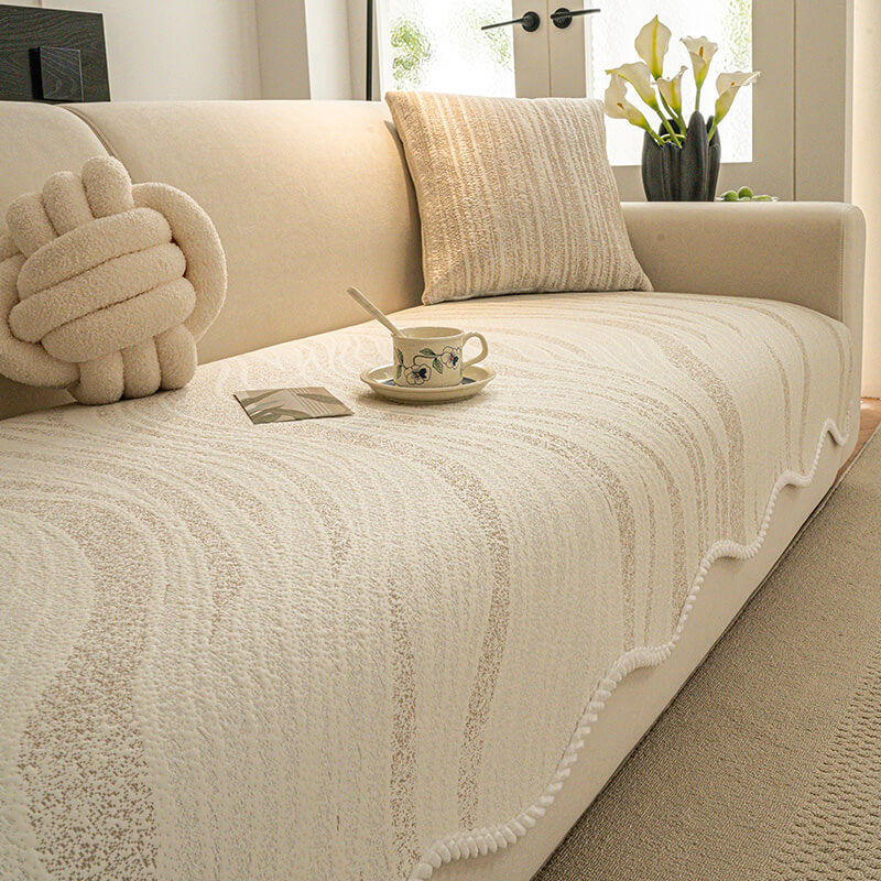 ™Cushify | כיסוי ספה משי קרח – מגע קריר, קצה קלוע, עיצוב פנים מינימליסטי