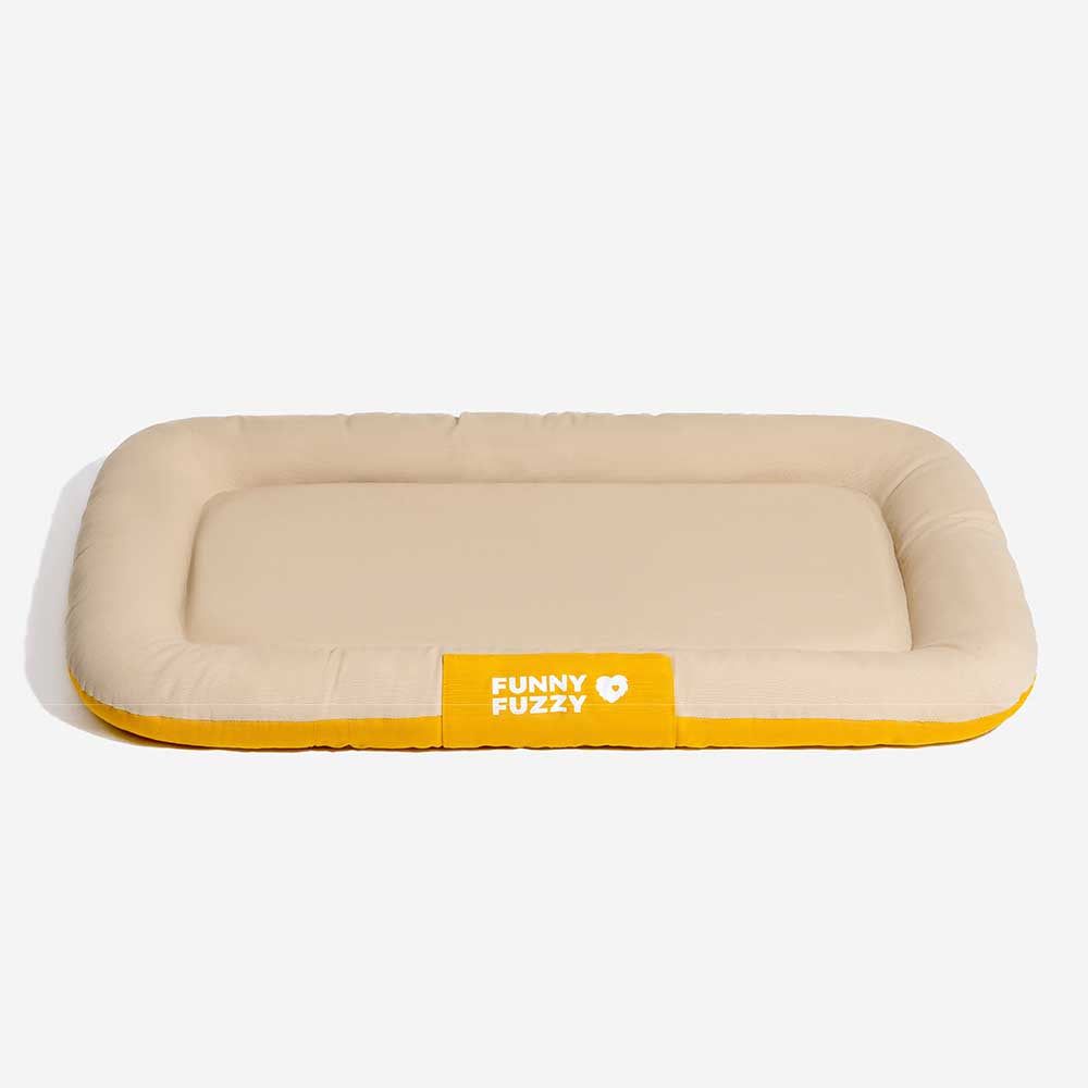 ™Orthopet | מזרן צבעוני אורתופדי לכלבים – עמיד למים ושריטות, לשימוש חיצוני